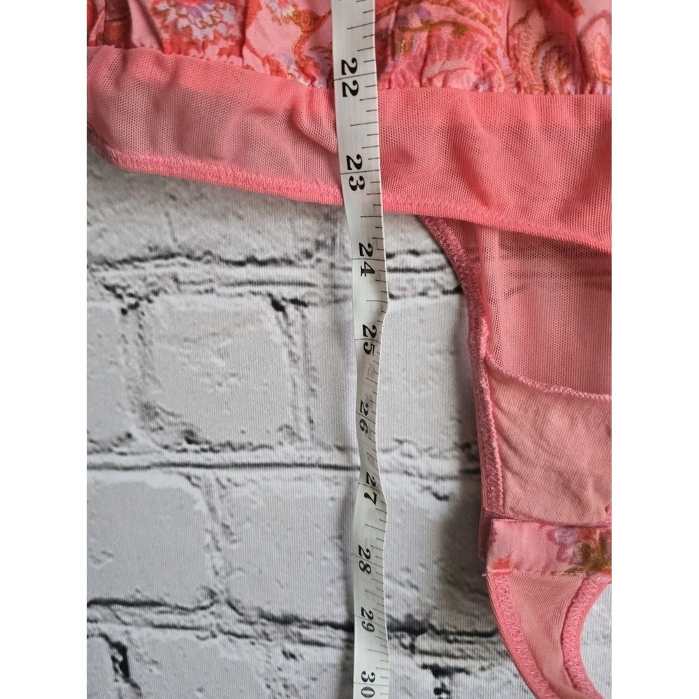 Free People Call Me Later Ruffle Sleeve Bodysuit Pink Combo New Size Medium - Picture 9 of 10